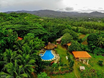 al hamra jungle resort adults only