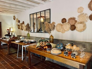 le chato park hotel ivato airport navette gratuite h24