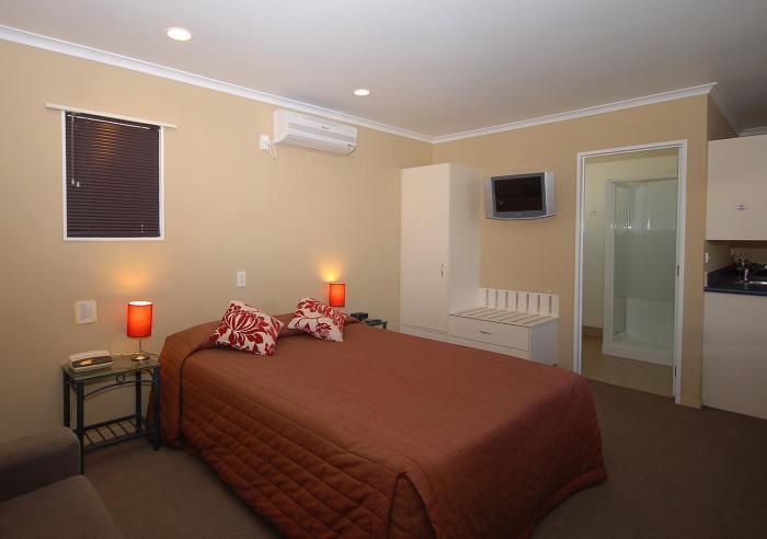 discovery motor lodge