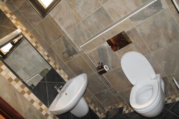 cranes suites hotel