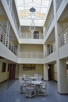 cranes suites hotel