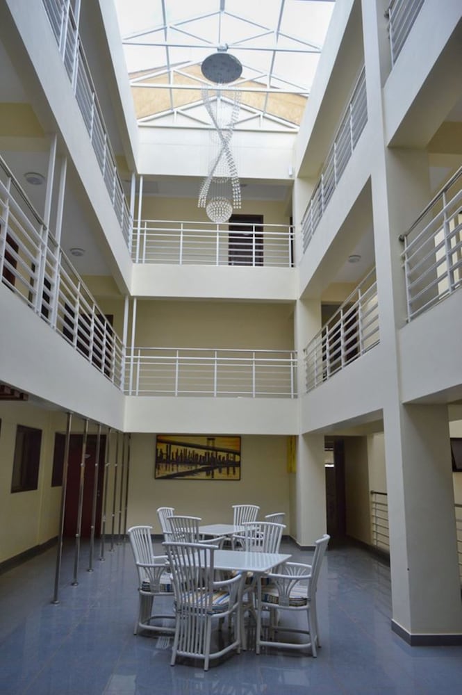 cranes suites hotel