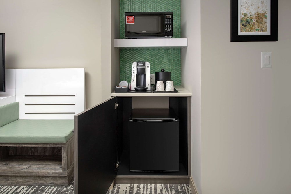 hilton garden inn miami brickell south