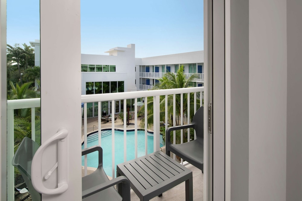 hilton garden inn miami brickell south