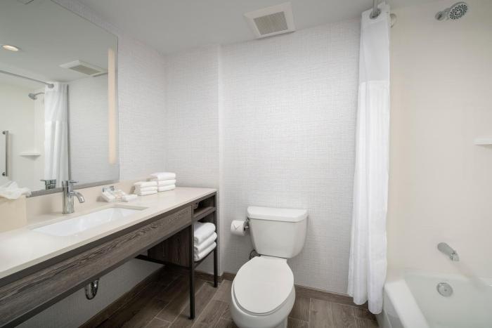 hilton garden inn miami brickell south