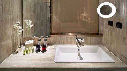 nina hotel kowloon east ex l hotel elan