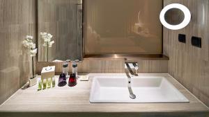 nina hotel kowloon east ex l hotel elan