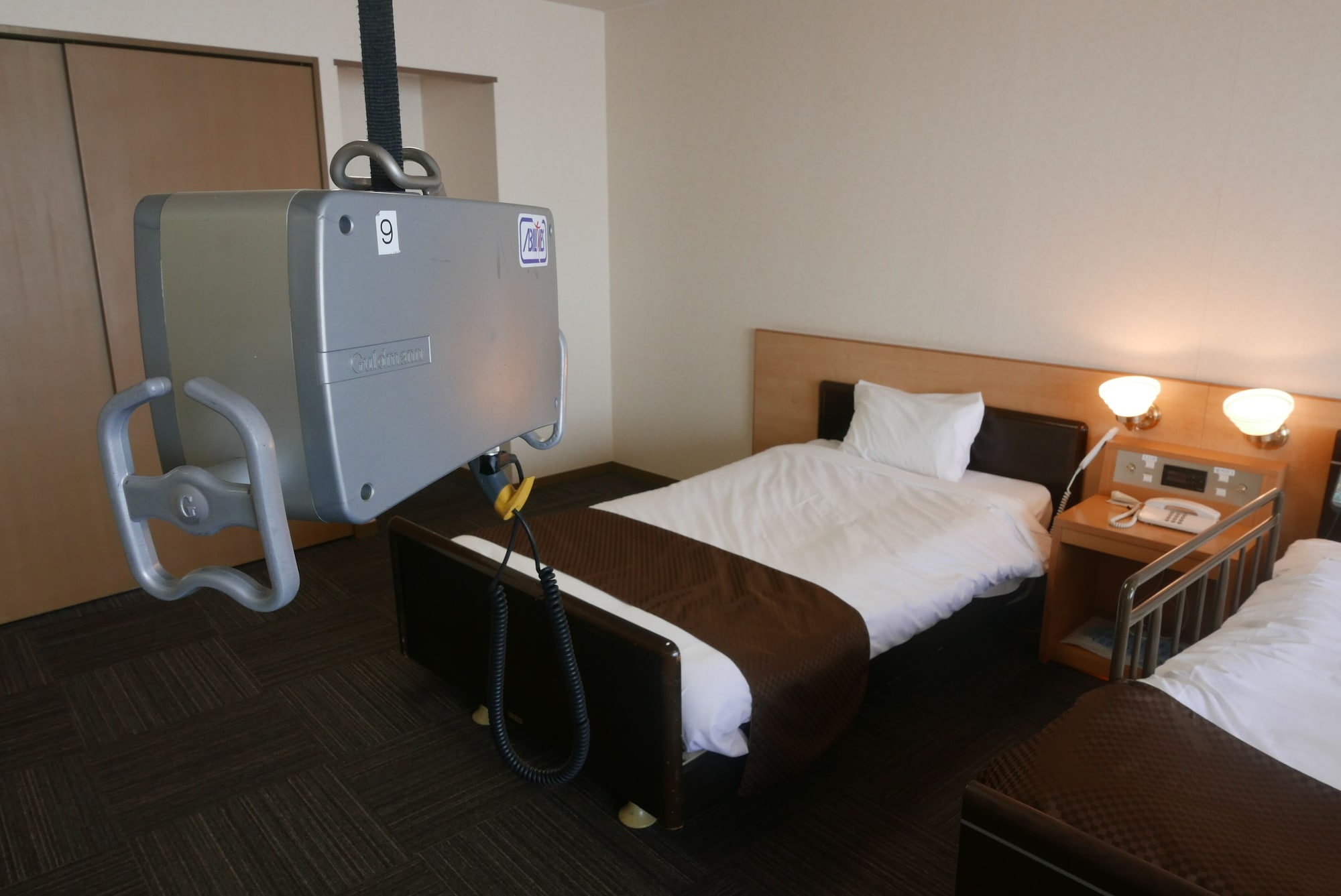 kamenoi hotel ako