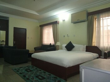 zeina suites abuja