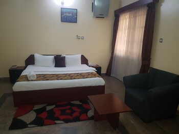 zeina suites abuja