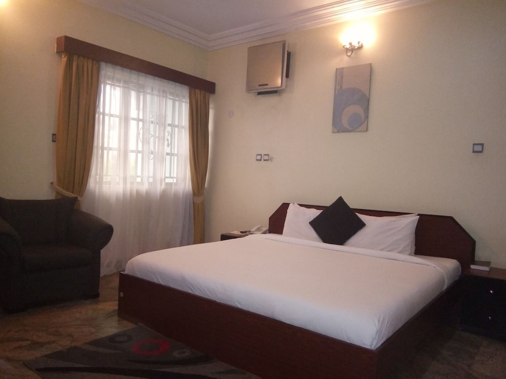 zeina suites abuja