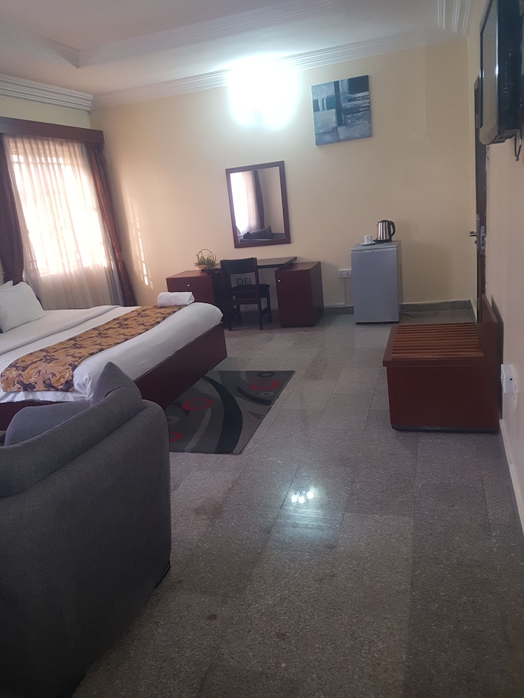 zeina suites abuja