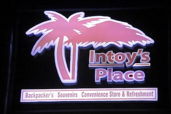 intoys place