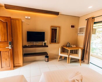 pearl vista de coron resort hotel