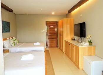 pearl vista de coron resort hotel