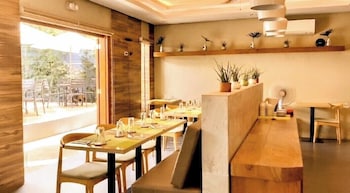 pearl vista de coron resort hotel