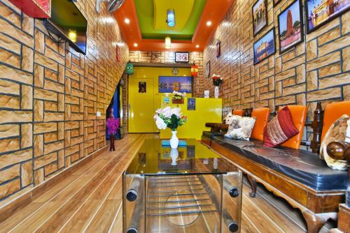 wow backpackers hostel