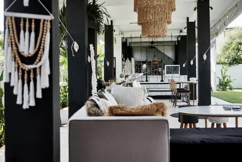 white palm hotel bali