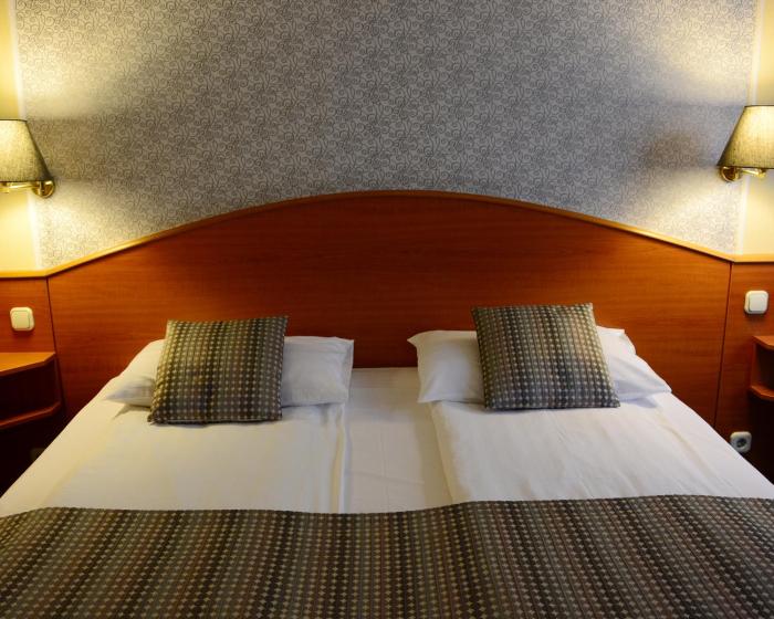 hotel orion varkert