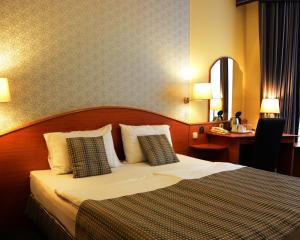 hotel orion varkert