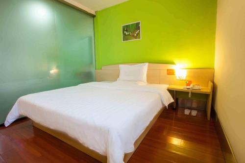 7days inn chongqing bishan yingjiatianxia commercial pedestrian street