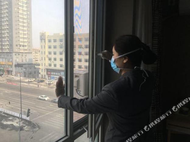 home inn shenyang tiexi plaza metro station