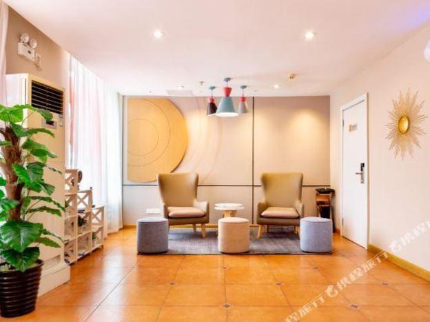 home inn shenyang tiexi plaza metro station