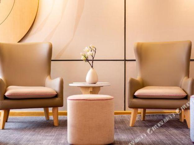 home inn shenyang tiexi plaza metro station