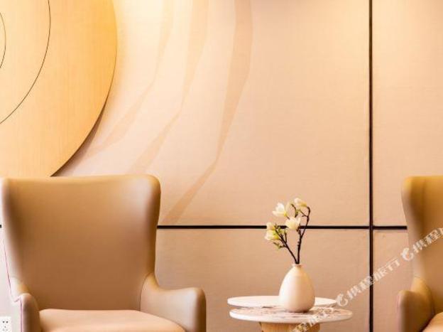 home inn shenyang tiexi plaza metro station