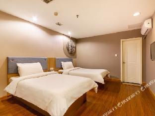 home inn shenyang tiexi plaza metro station