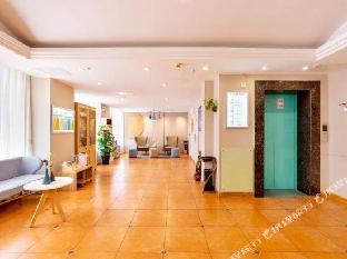 home inn shenyang tiexi plaza metro station