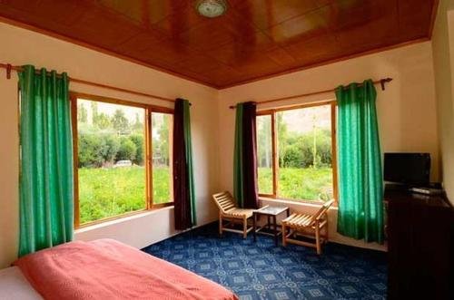 Oasis Villa,India>>Leh,3 star