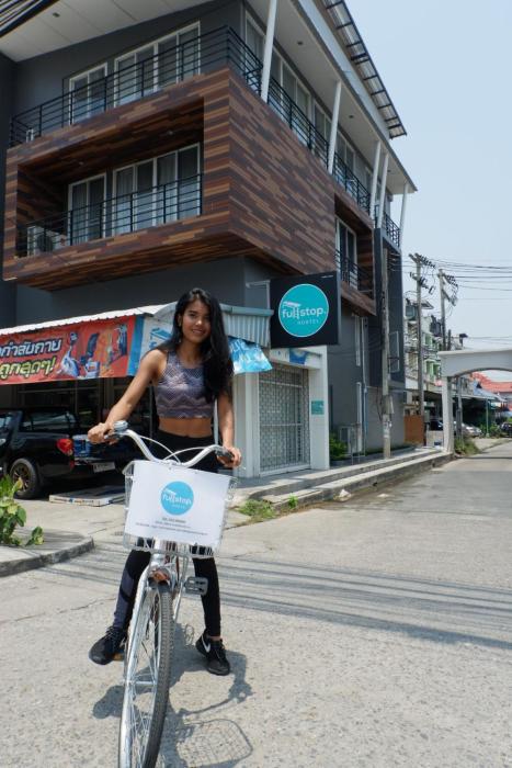 full stop hostel chiang mai