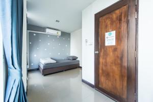 full stop hostel chiang mai