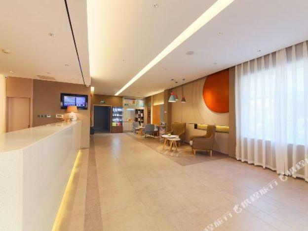 home inn shijiazhuang east zhongshan road yutong sports center