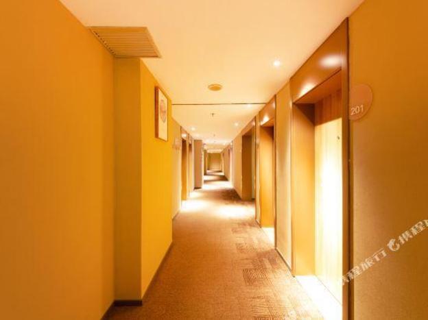 home inn shijiazhuang east zhongshan road yutong sports center