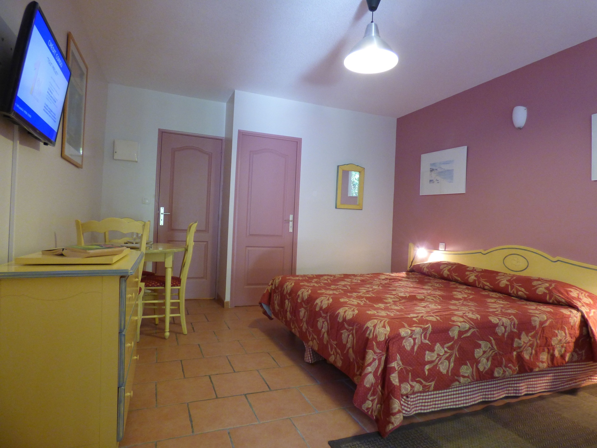 apparthotel festival sud aqua gare tgv