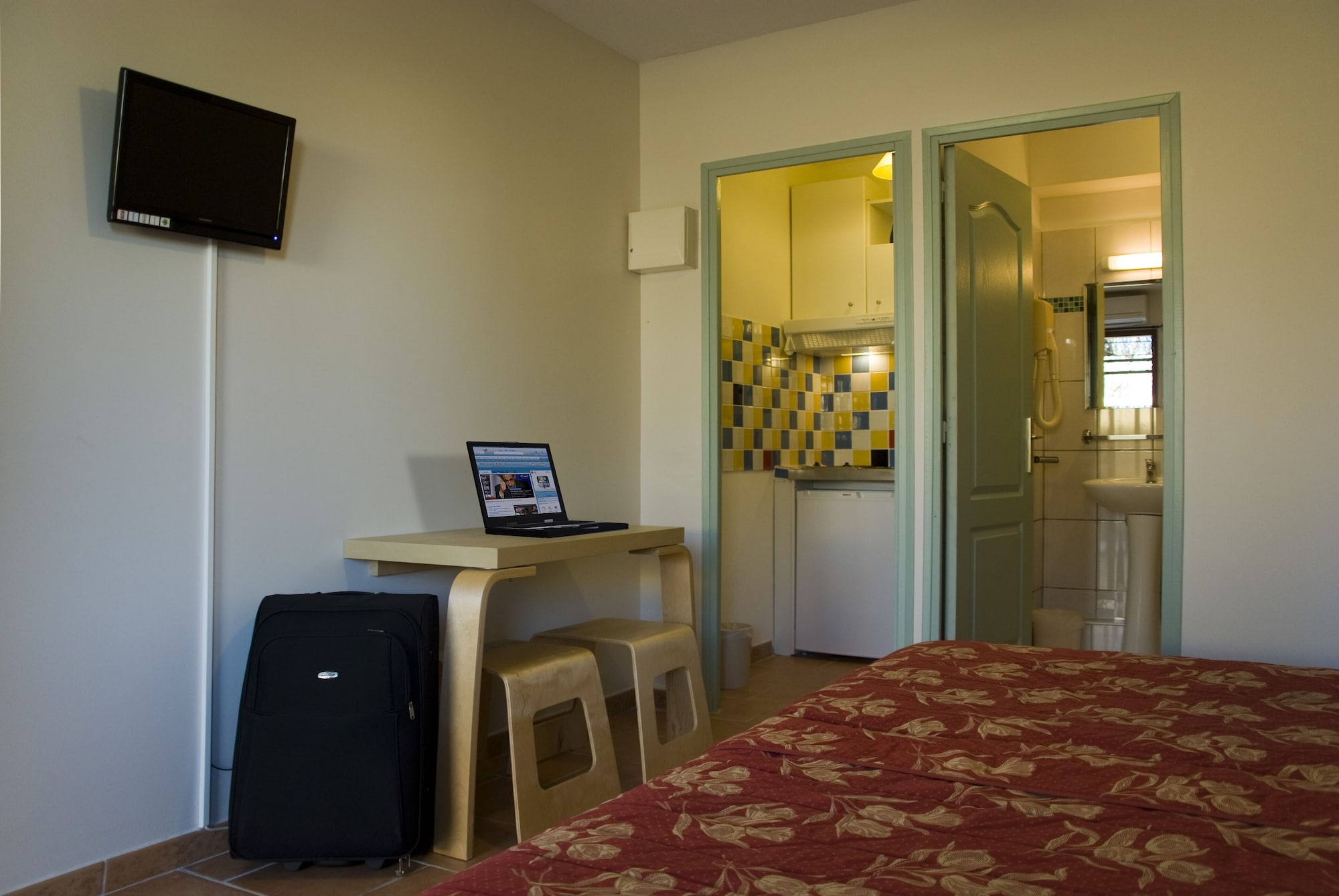 apparthotel festival sud aqua gare tgv