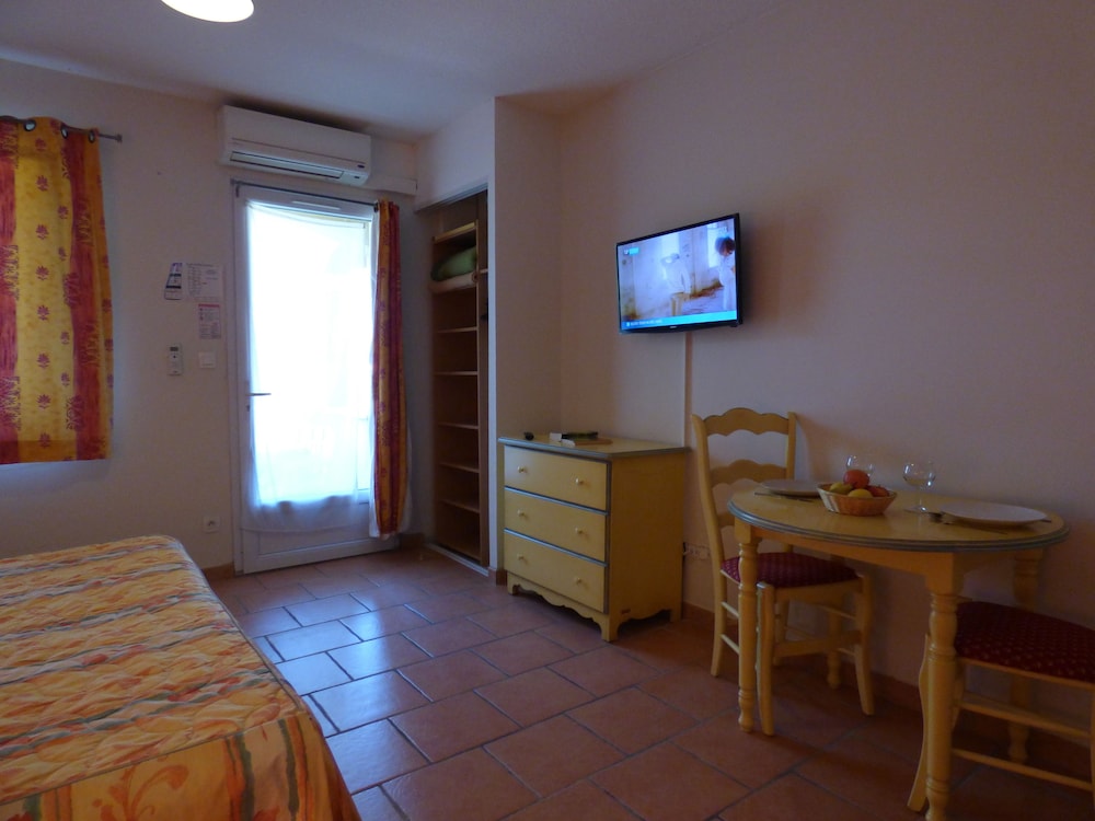 apparthotel festival sud aqua gare tgv