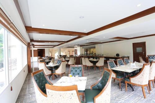 the allure grand riverside resort and spa