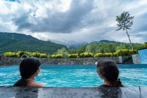 the allure grand riverside resort and spa