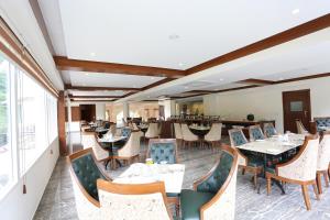 the allure grand riverside resort and spa