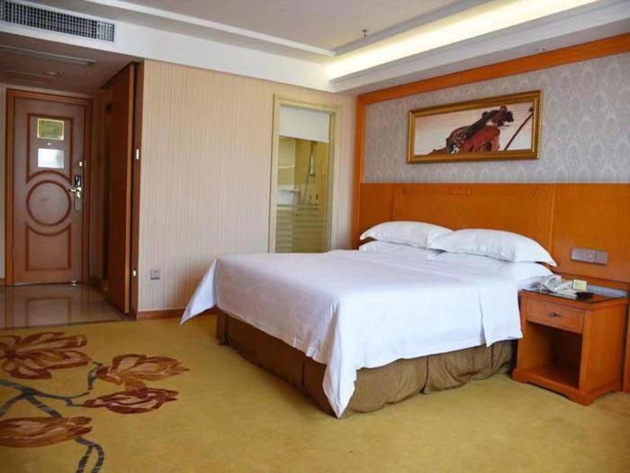 vienna hotel zhongshan central coach station