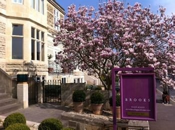 brooks guesthouse