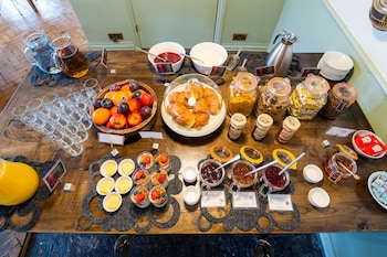 brooks guesthouse