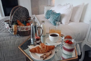 brooks guesthouse