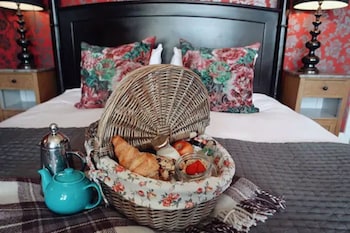 brooks guesthouse