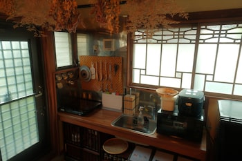 guesthouse kamakura rakuan