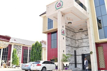 choice gate hotel and suites