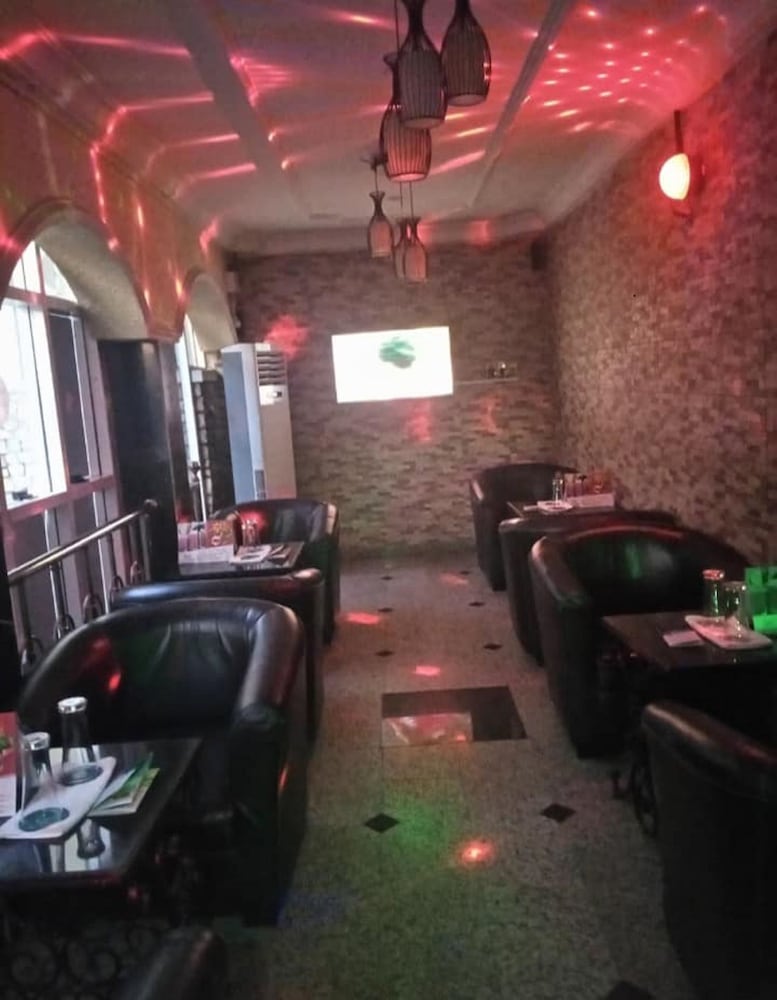 choice gate hotel and suites